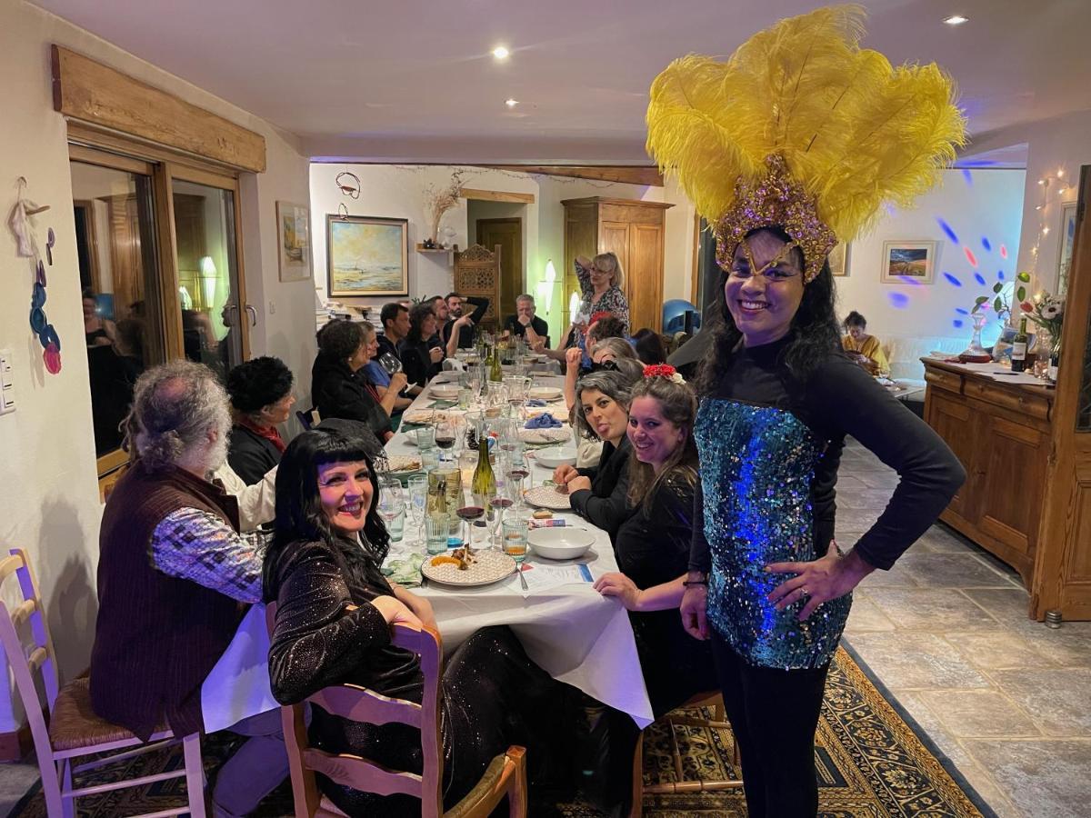 Maison Lgbt Des Monts Bleus Saint-Roman-de-Tousque Εξωτερικό φωτογραφία
